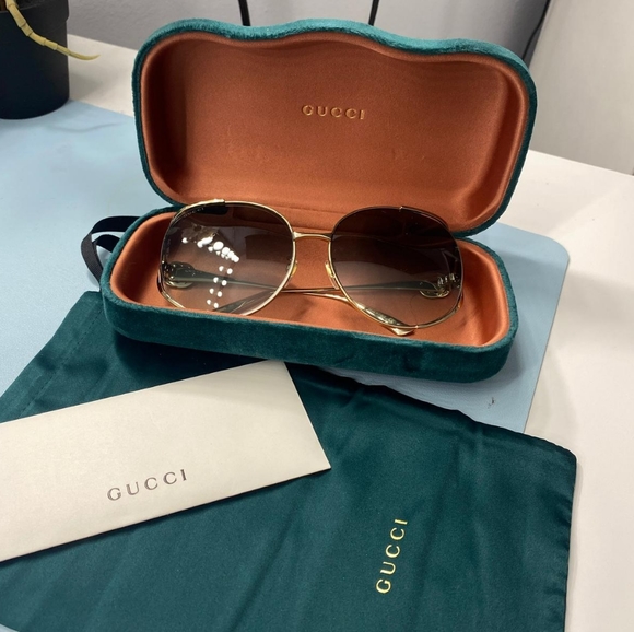 GUCCI SHADES - Picture 3 of 3